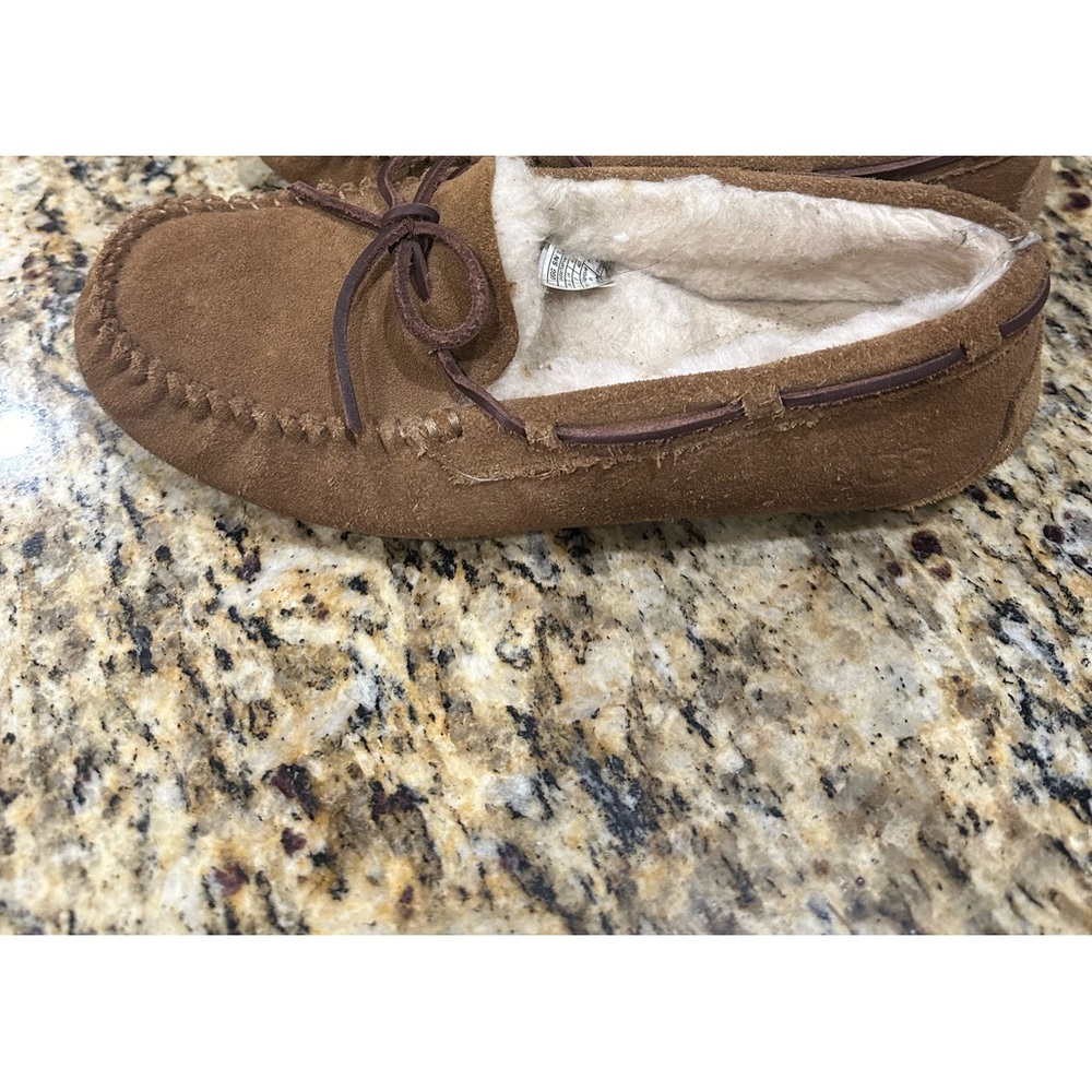 Ugg house shoes